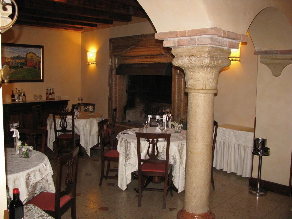 Corte Impero Affi Buitenkant foto